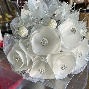 Elegant White Floral Bouquet with Rhinestones